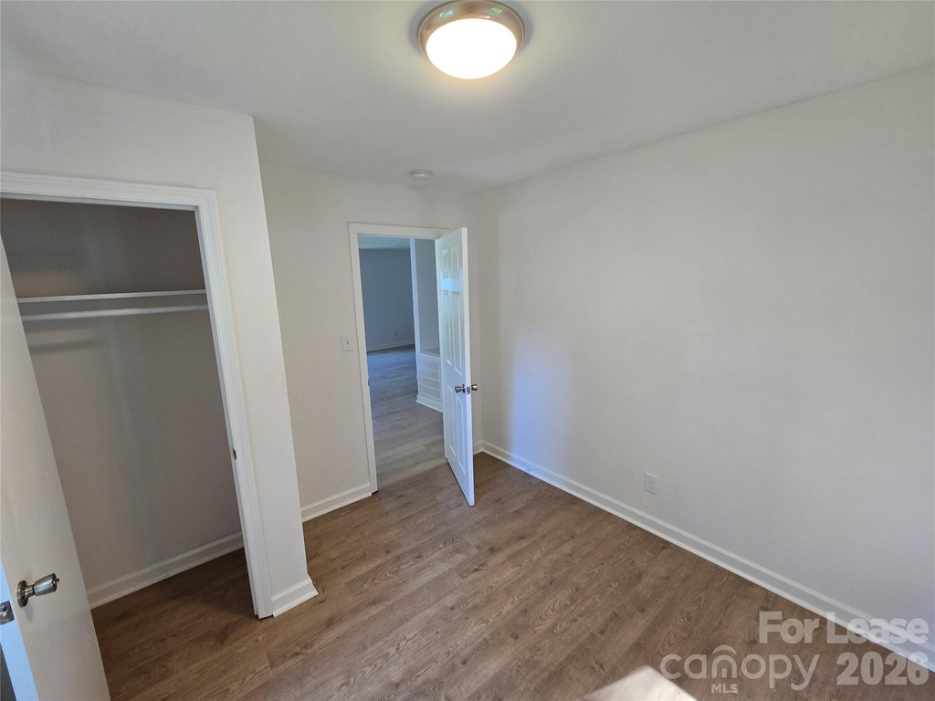 503 Sherman Street - Photo 2