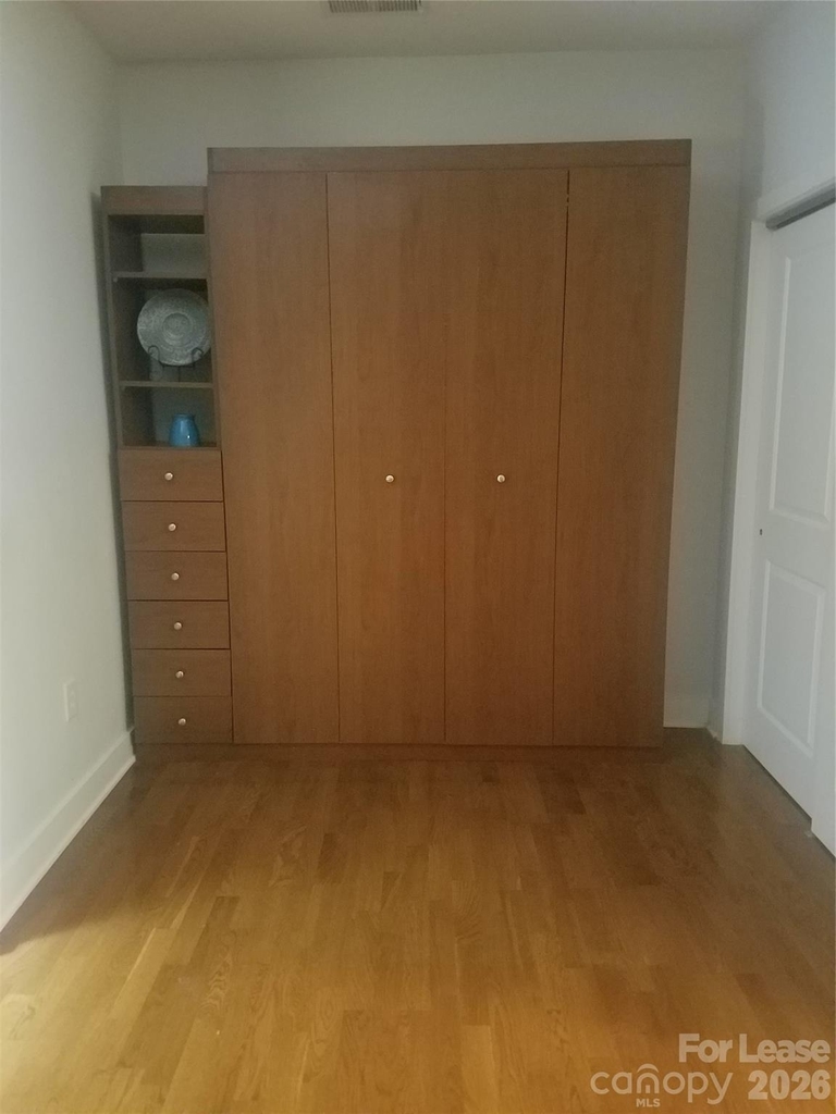 630 Calvert Street - Photo 8