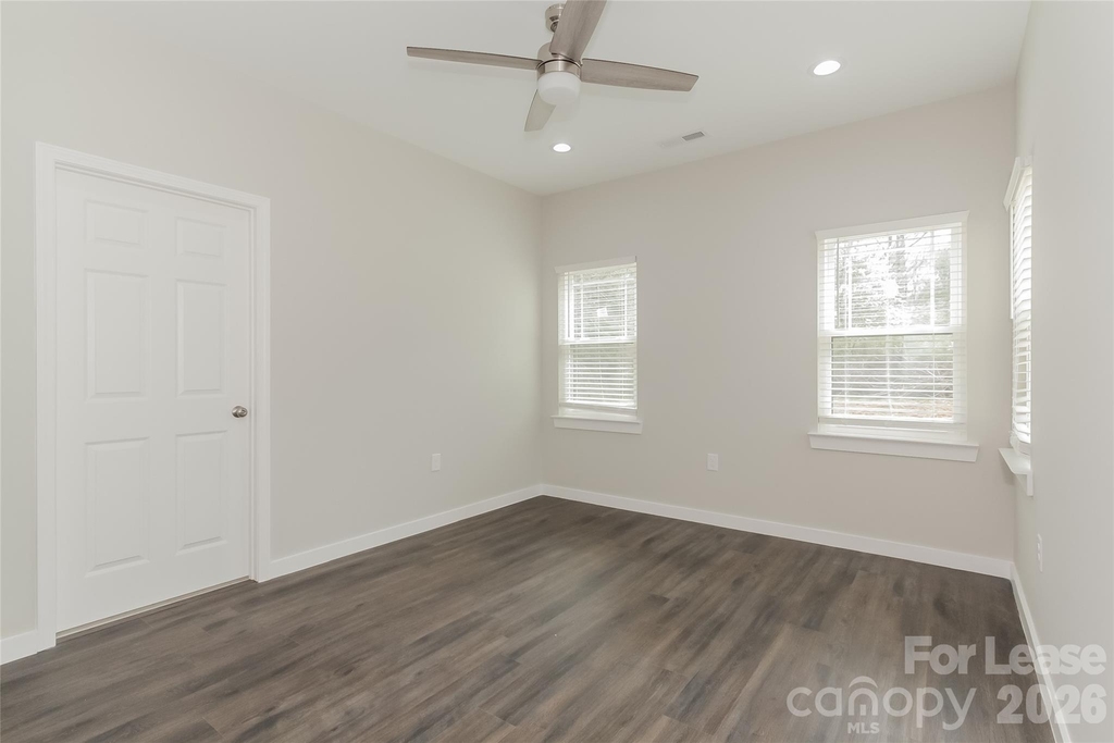 5417 Skycrest Drive - Photo 7