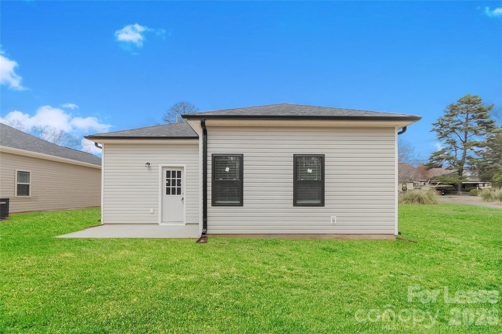 5417 Skycrest Drive - Photo 14