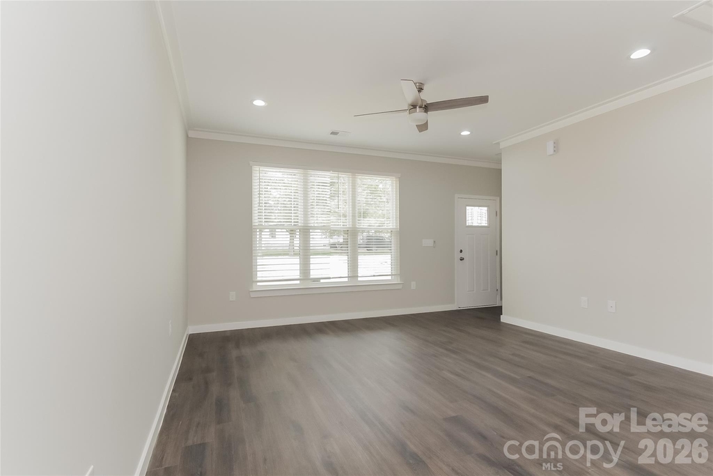 5417 Skycrest Drive - Photo 6