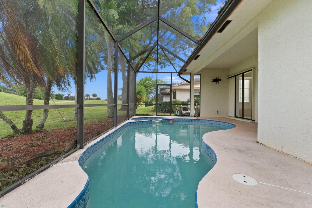 435 Sw Jefferson Circle - Photo 40