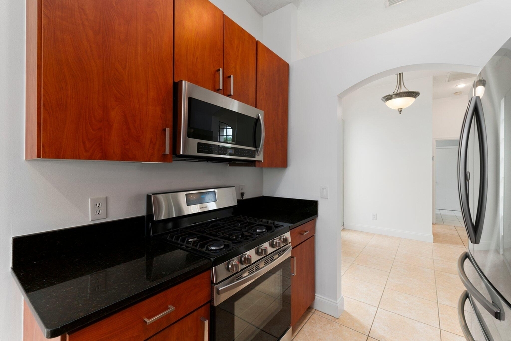 435 Sw Jefferson Circle - Photo 12