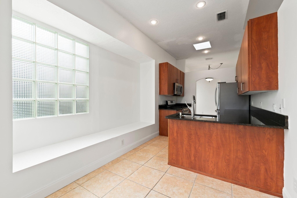 435 Sw Jefferson Circle - Photo 14