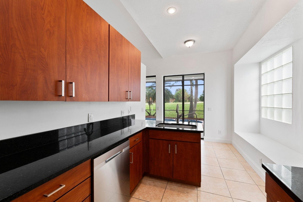 435 Sw Jefferson Circle - Photo 17