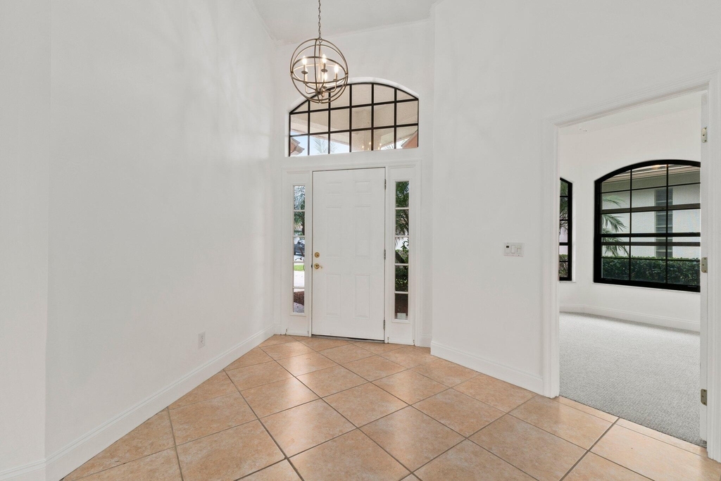 435 Sw Jefferson Circle - Photo 2