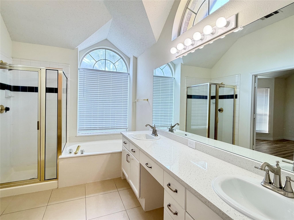 9941 Danbury Drive - Photo 14