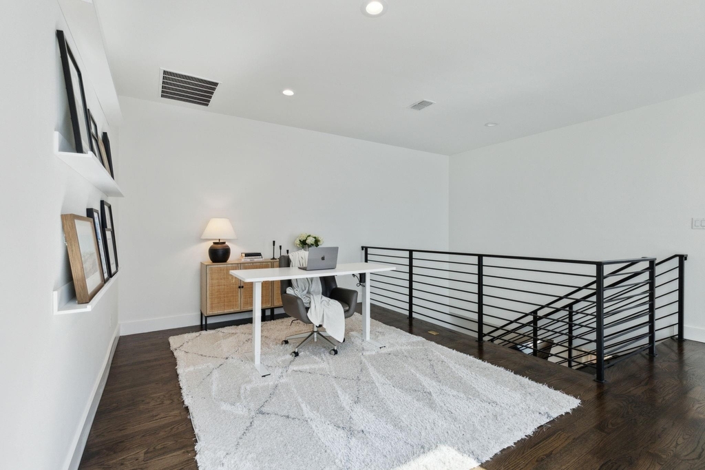 2004 Prairie Avenue - Photo 11
