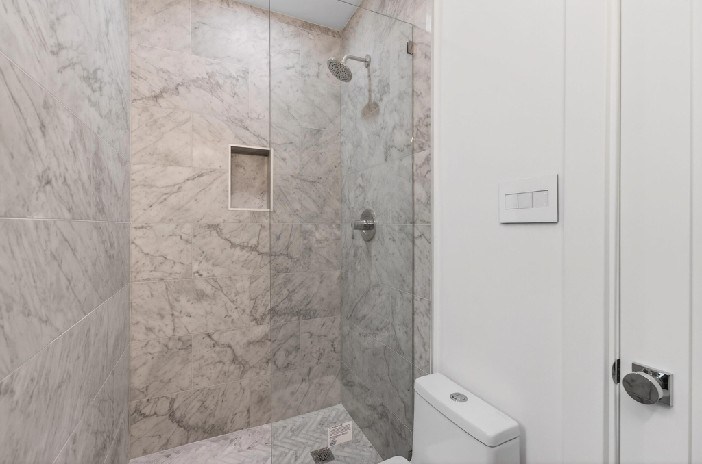 3720 Morton Avenue - Photo 12