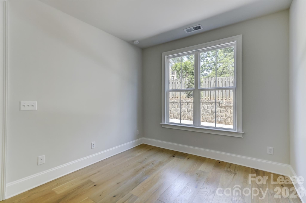 1107 Parkside Greenway Drive - Photo 6