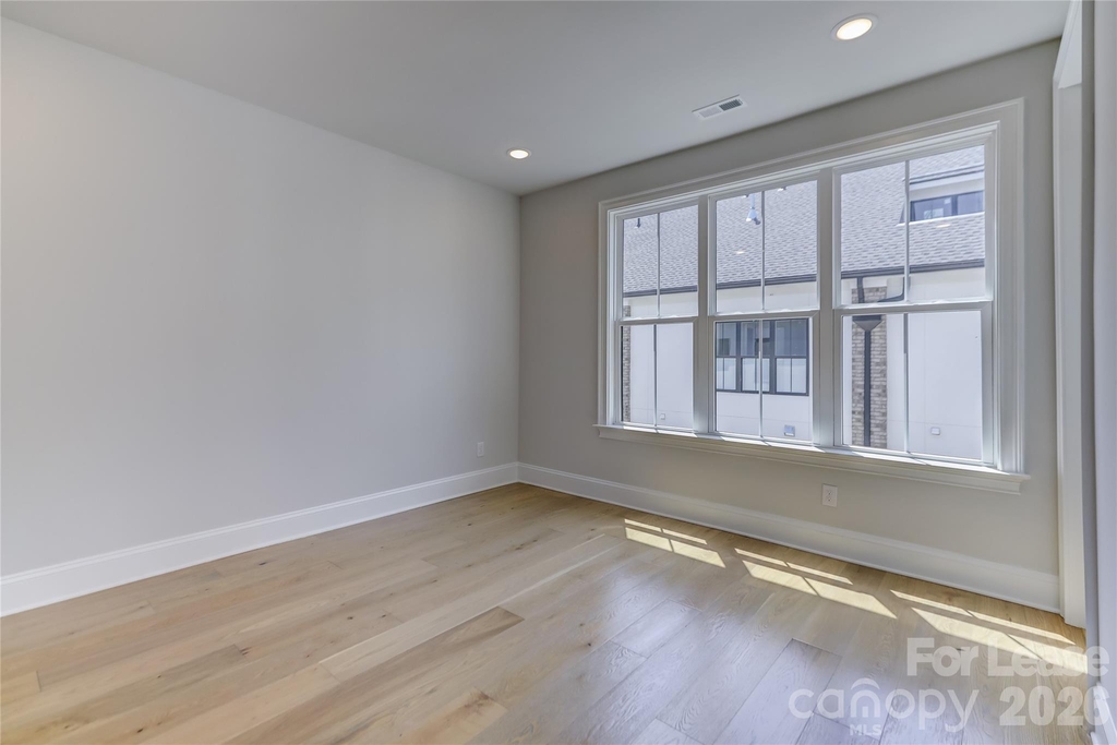 1107 Parkside Greenway Drive - Photo 25