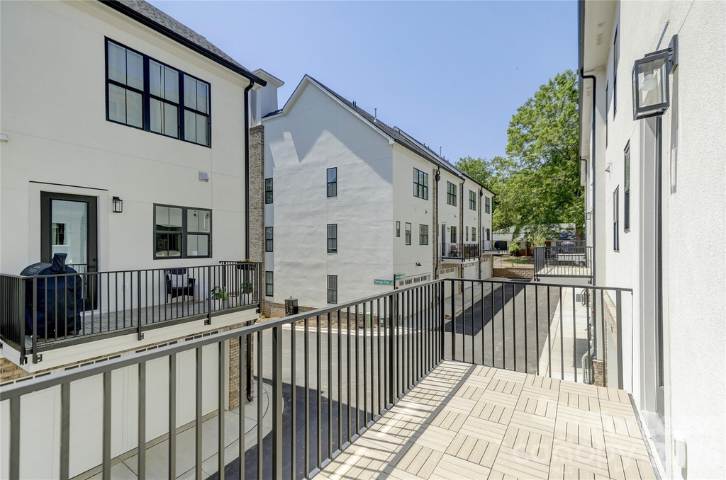 1107 Parkside Greenway Drive - Photo 18