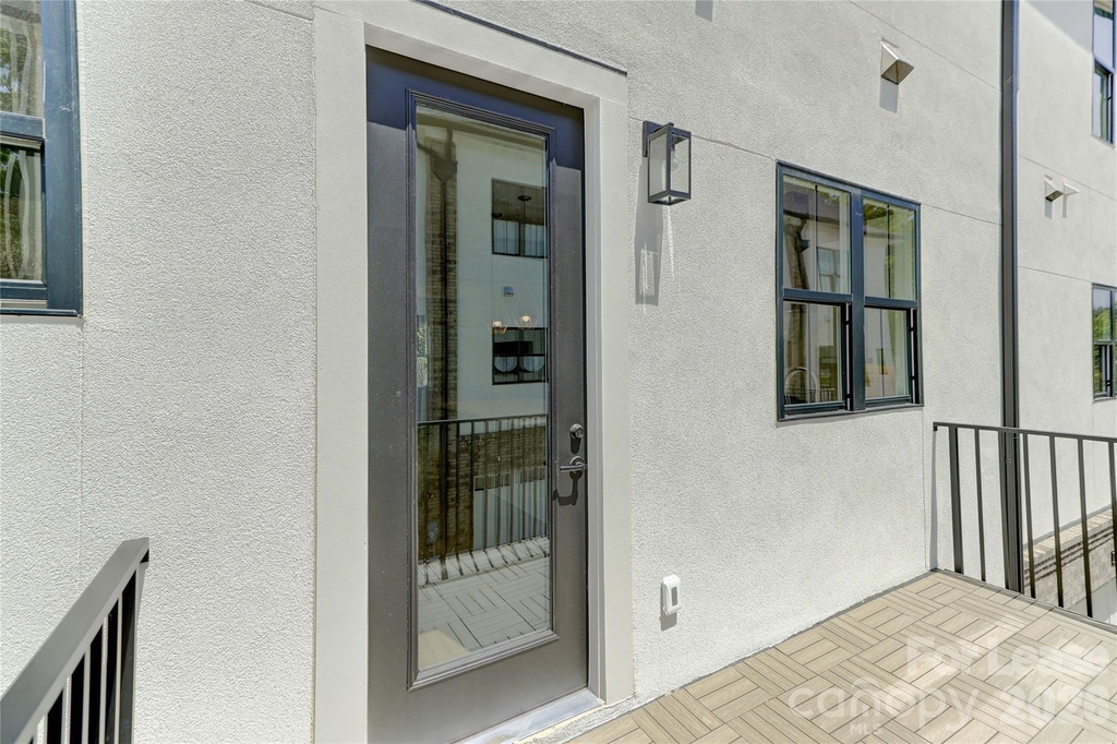 1107 Parkside Greenway Drive - Photo 16
