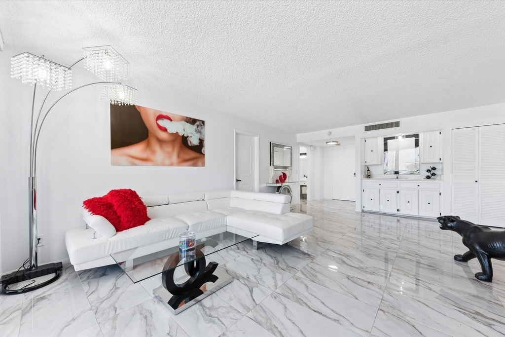 3589 S Ocean Boulevard - Photo 2