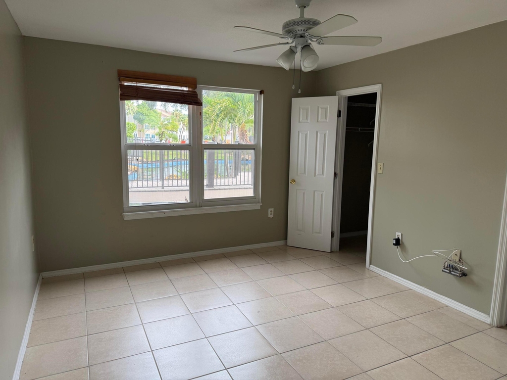 2307 N Congress Avenue - Photo 2