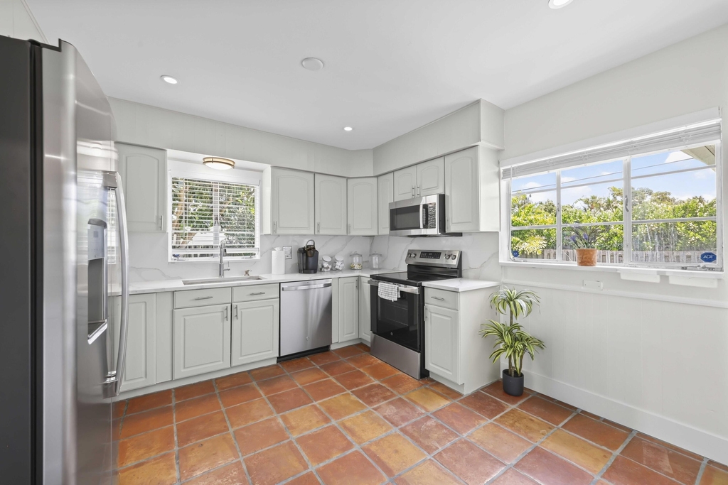 1714 N Palmway - Photo 12