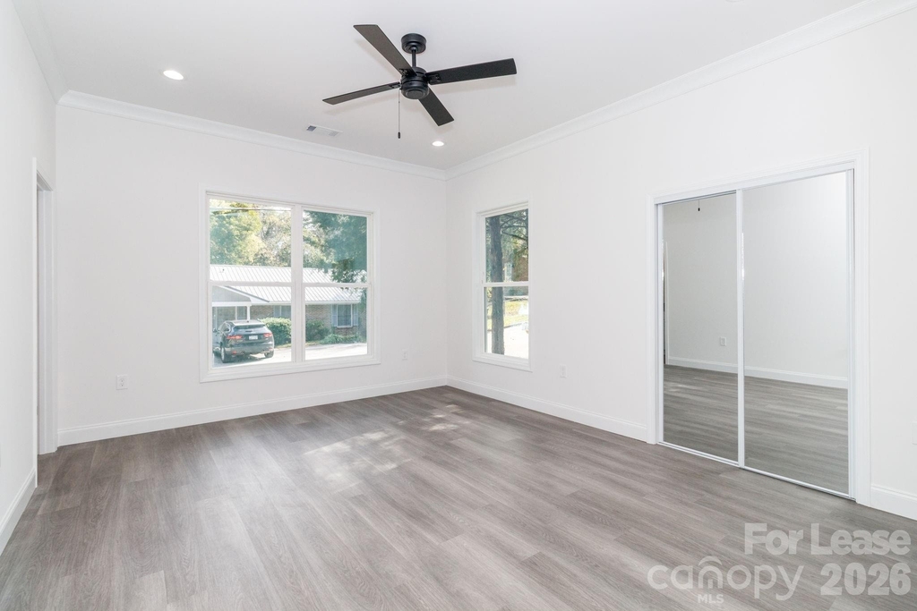 307 E Arch Street - Photo 22