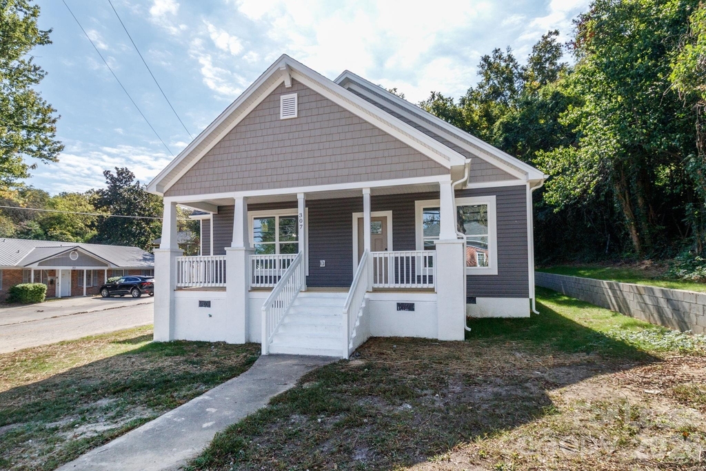 307 E Arch Street - Photo 1
