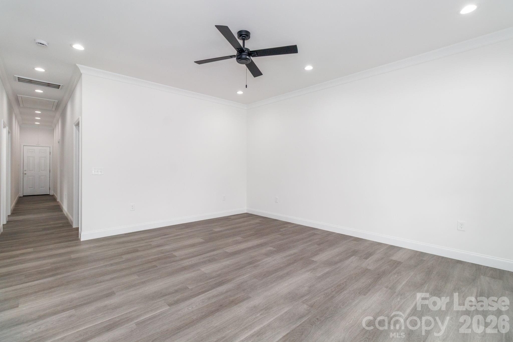 307 E Arch Street - Photo 8