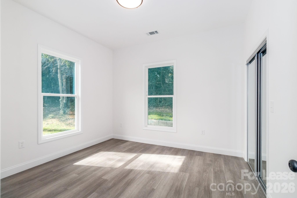 307 E Arch Street - Photo 28