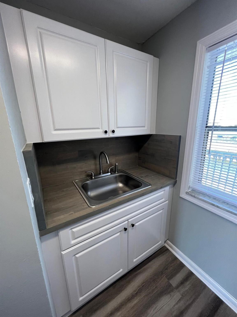 2605 Nw 135th Street - Photo 6