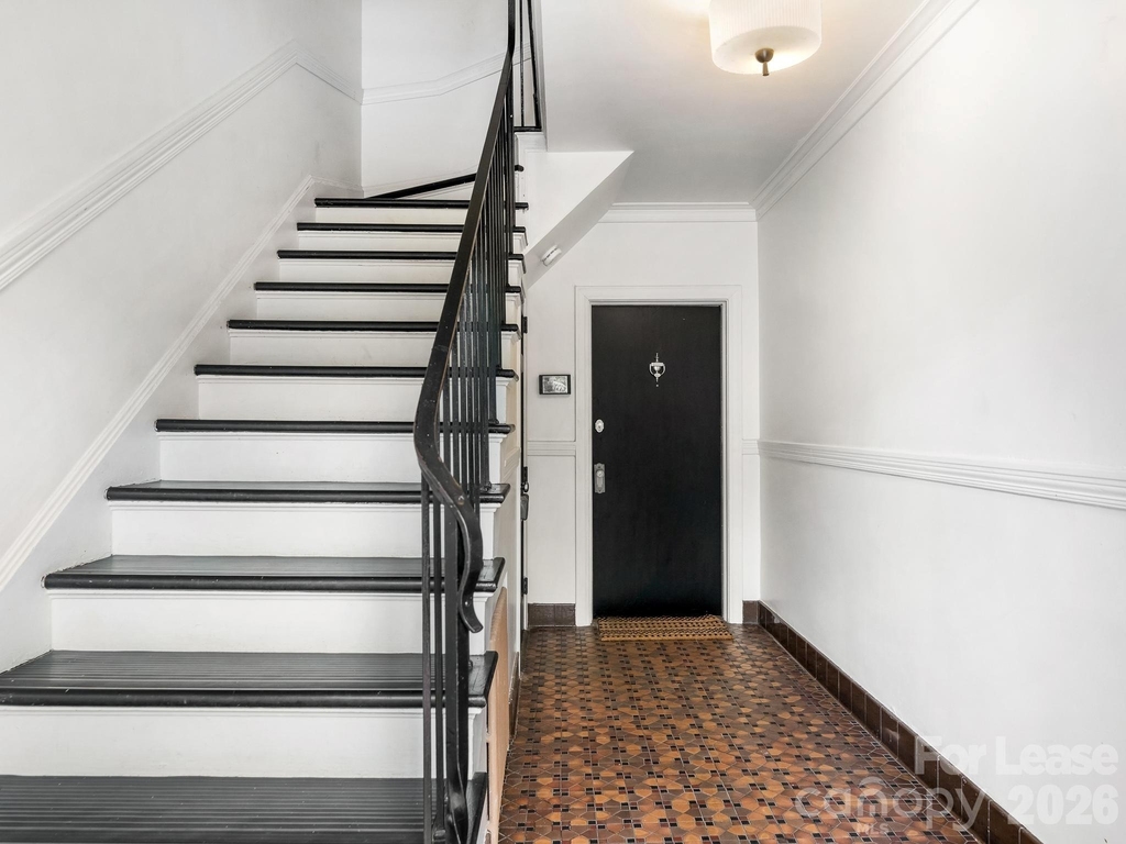 924 Monticello Terrace Terrace - Photo 15