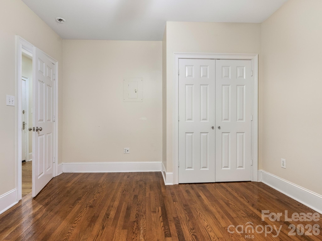 924 Monticello Terrace Terrace - Photo 12