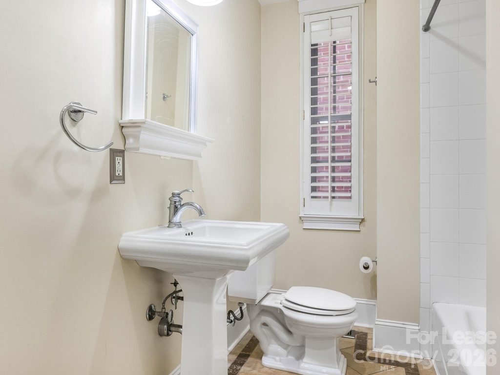 924 Monticello Terrace Terrace - Photo 10