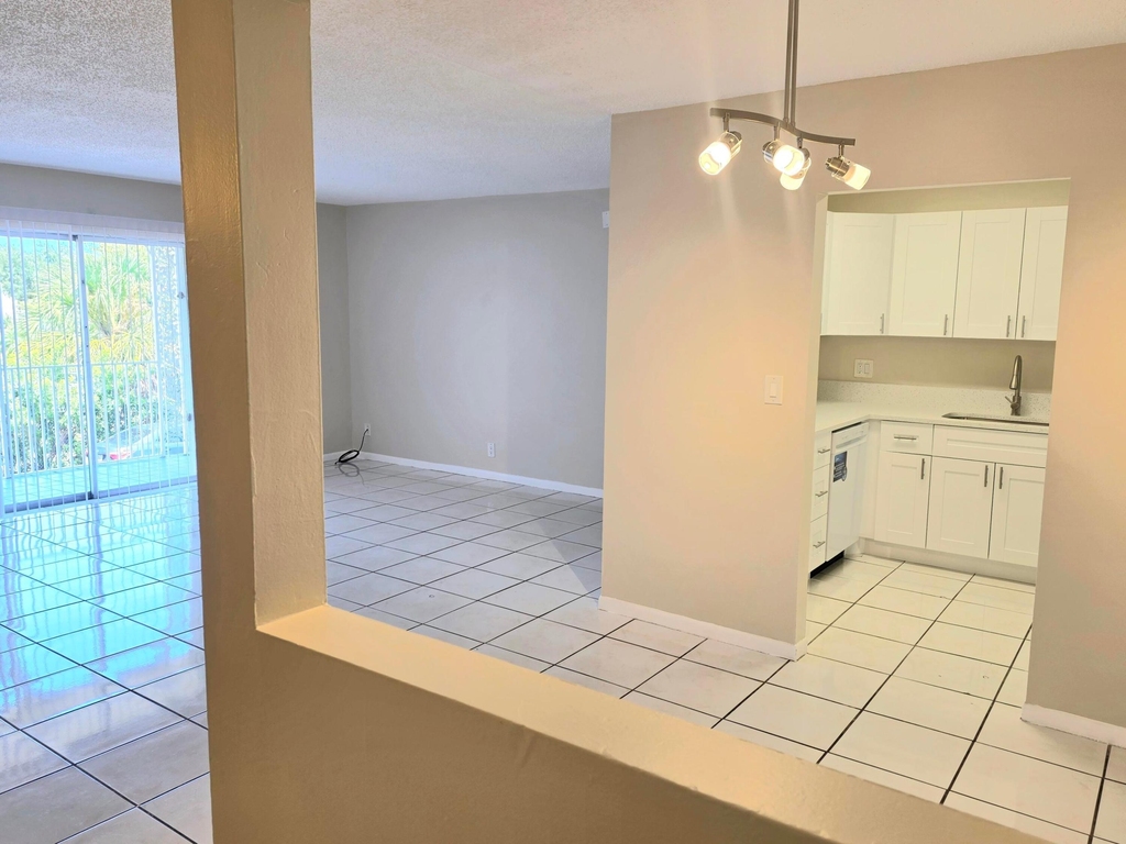 495 Se 8th Street - Photo 19