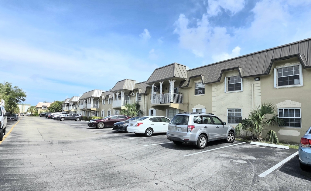 495 Se 8th Street - Photo 17