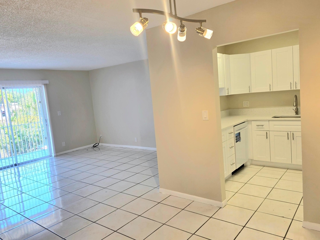 495 Se 8th Street - Photo 21