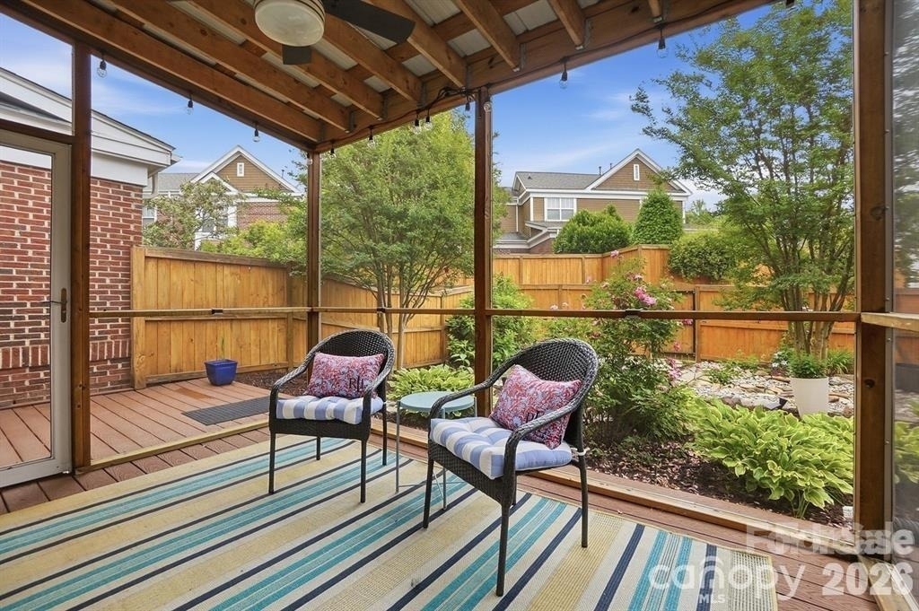 19512 Topgallant Drive - Photo 40