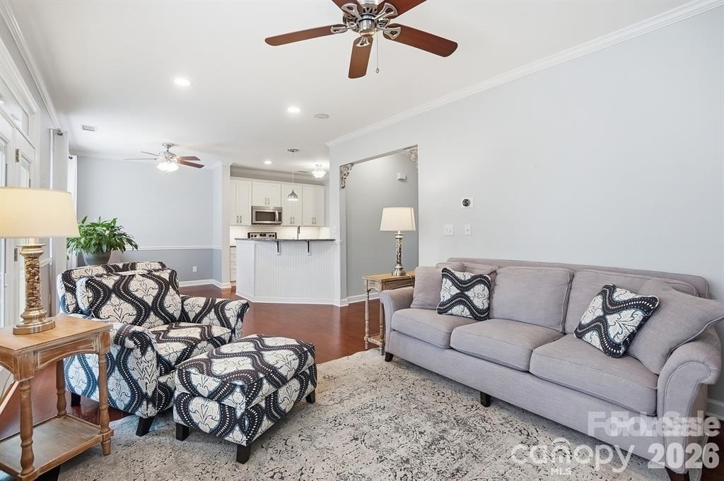 19512 Topgallant Drive - Photo 10