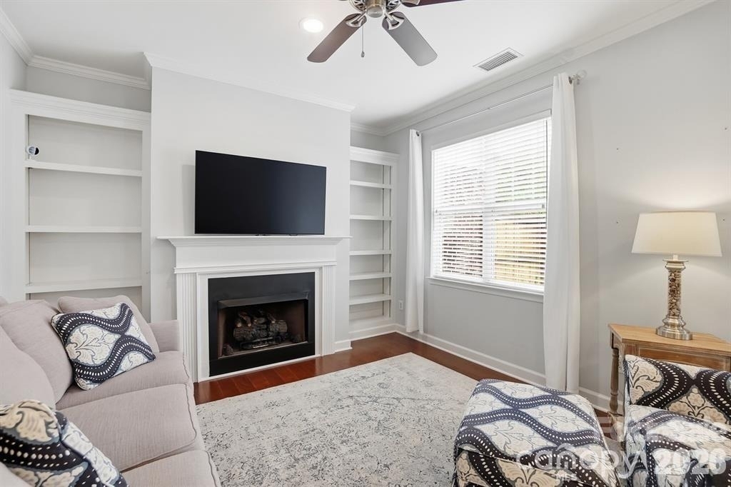 19512 Topgallant Drive - Photo 8