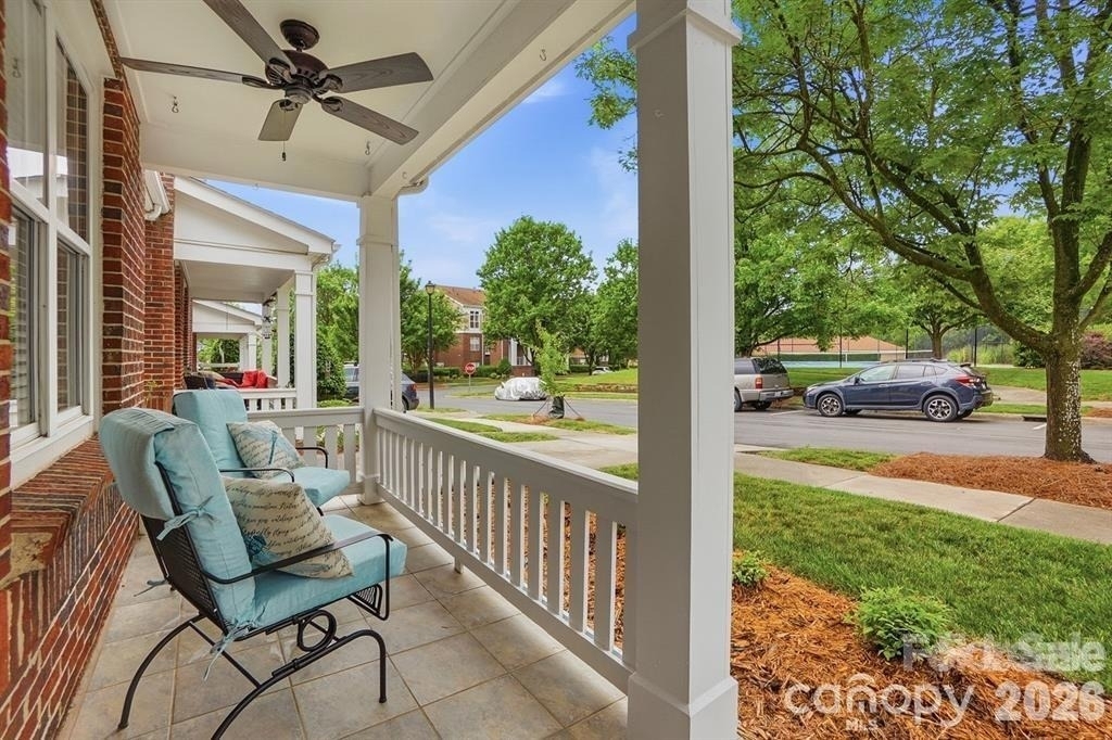 19512 Topgallant Drive - Photo 1