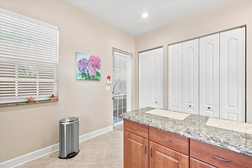 701 Sw 147th Avenue - Photo 9