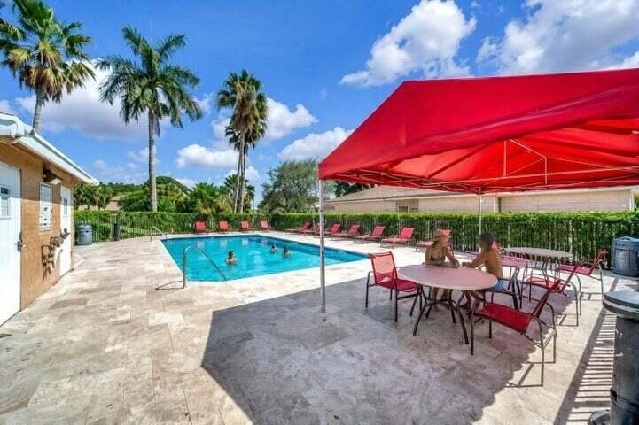 4131 Eastridge Circle - Photo 37