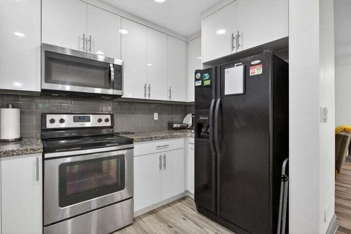 4131 Eastridge Circle - Photo 2