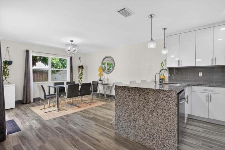 4131 Eastridge Circle - Photo 5
