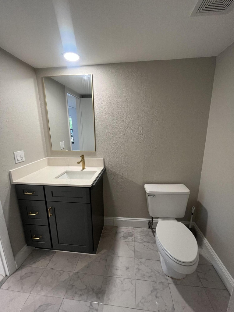 1728 Ne 2nd Avenue - Photo 7