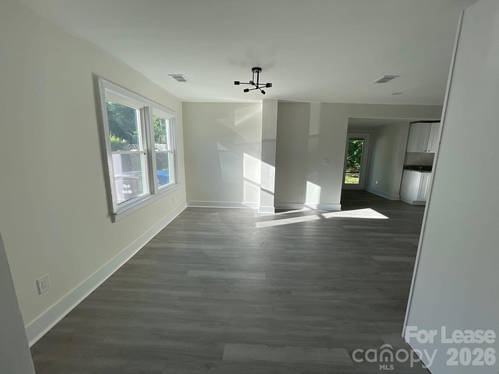 649 Arch Drive - Photo 5