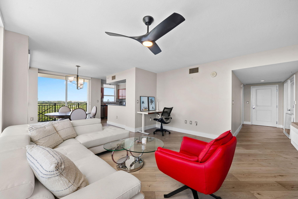 600 W Las Olas Boulevard - Photo 2