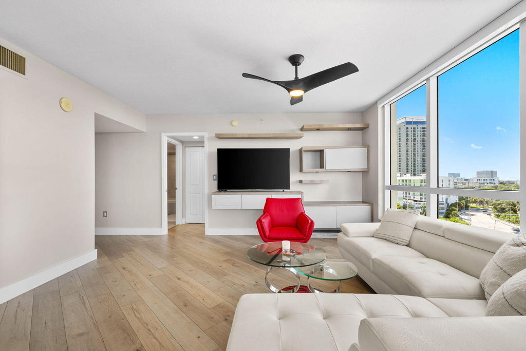 600 W Las Olas Boulevard - Photo 3