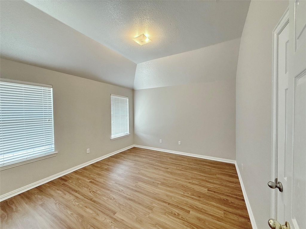 11721 Duxbury Drive - Photo 17