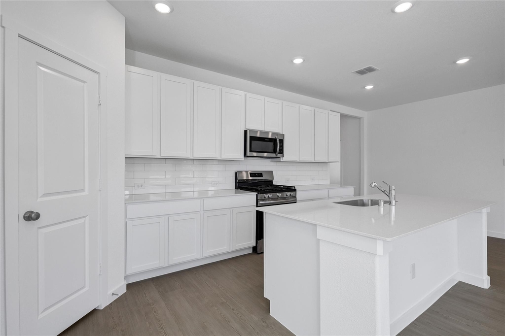 1328 Francesca Drive - Photo 7