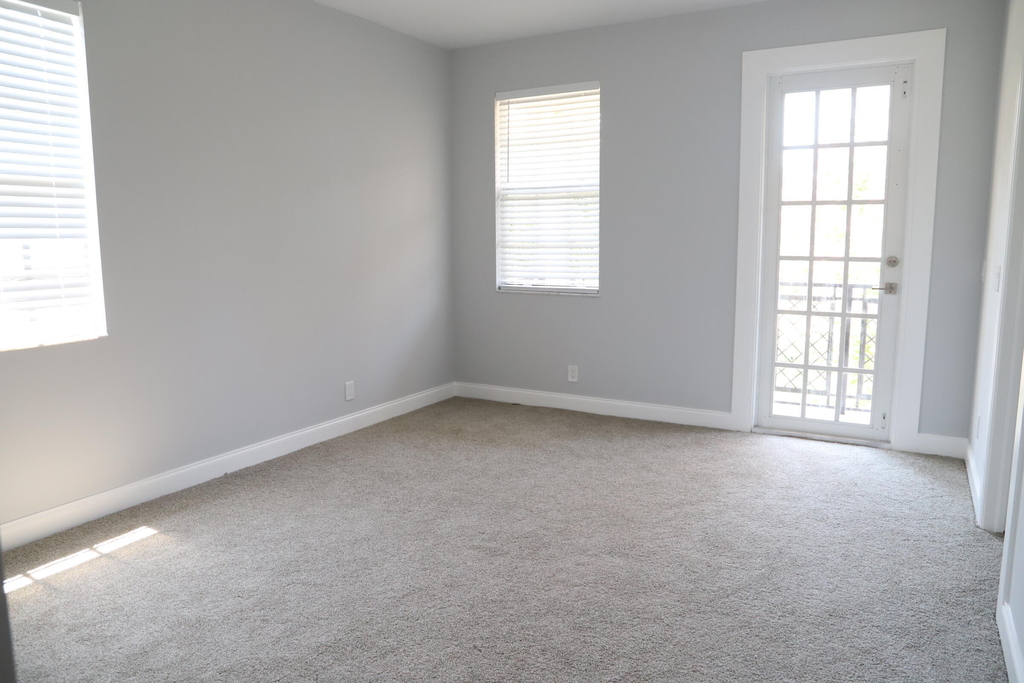 806 Nw 82nd Place - Photo 4