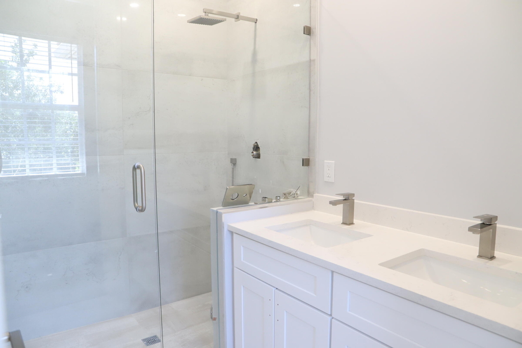 806 Nw 82nd Place - Photo 8