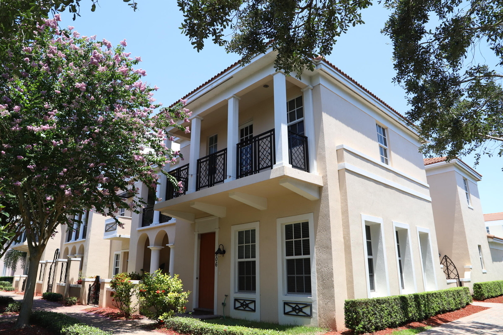 806 Nw 82nd Place - Photo 10