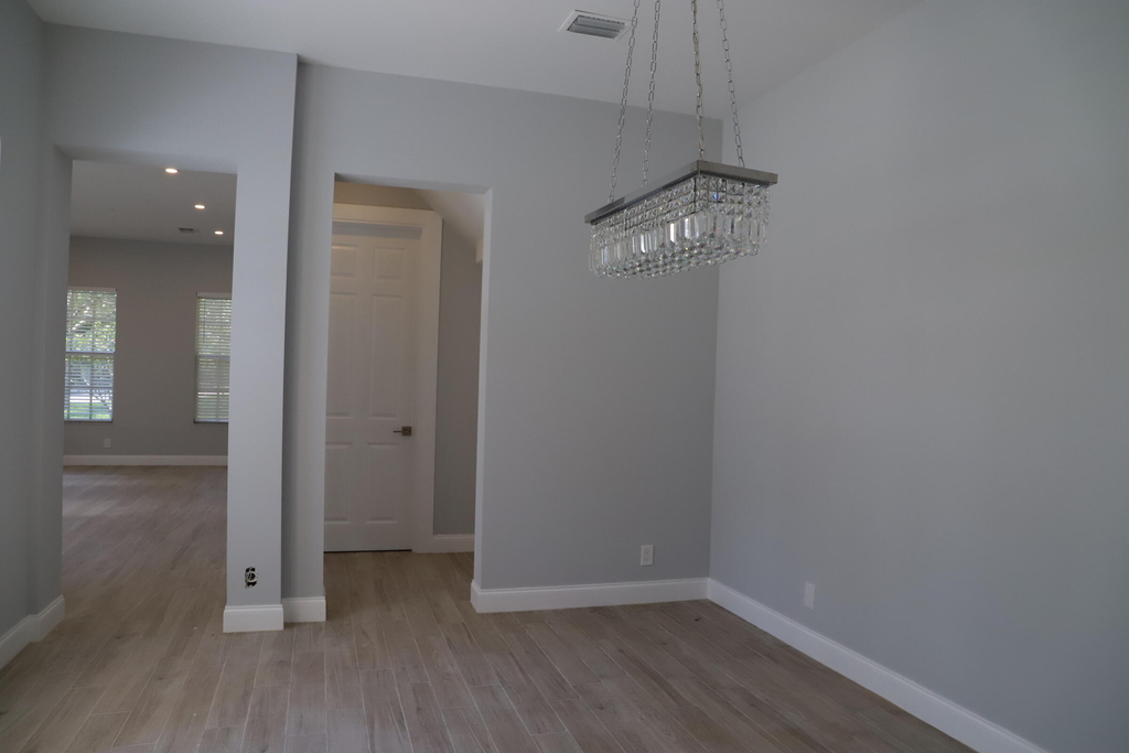 806 Nw 82nd Place - Photo 7
