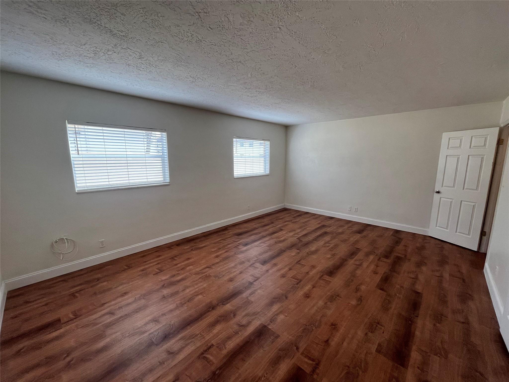 1414 Ne 5th Terrace - Photo 7